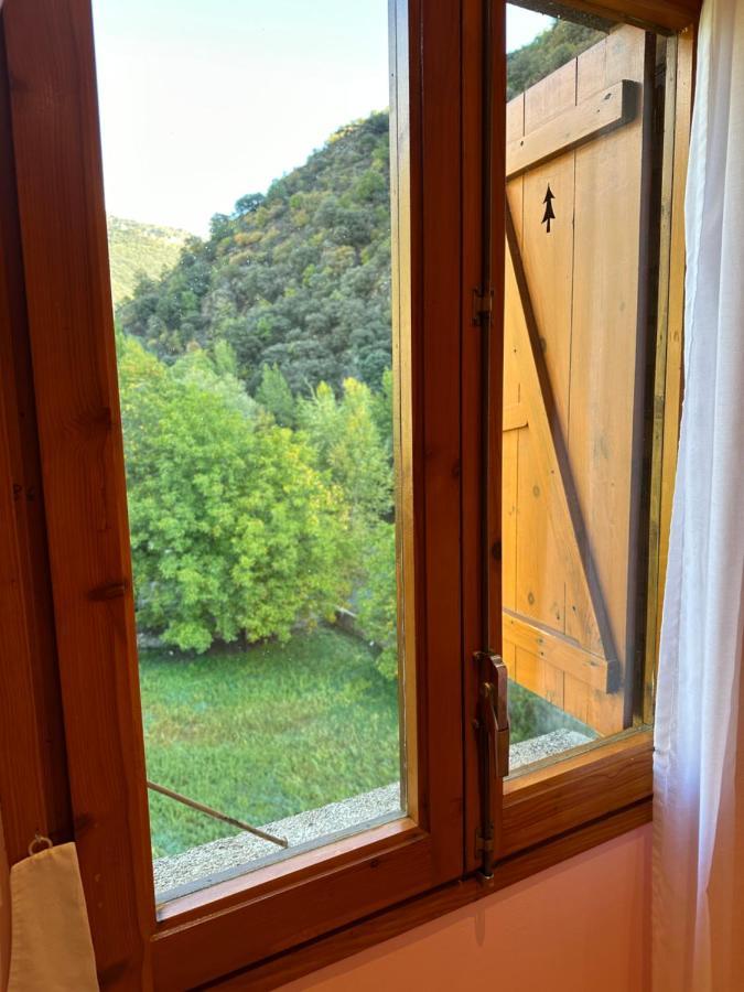 Apartament Rialp Amb Vistes Al Riu Noguera Pallaresa Exterior foto